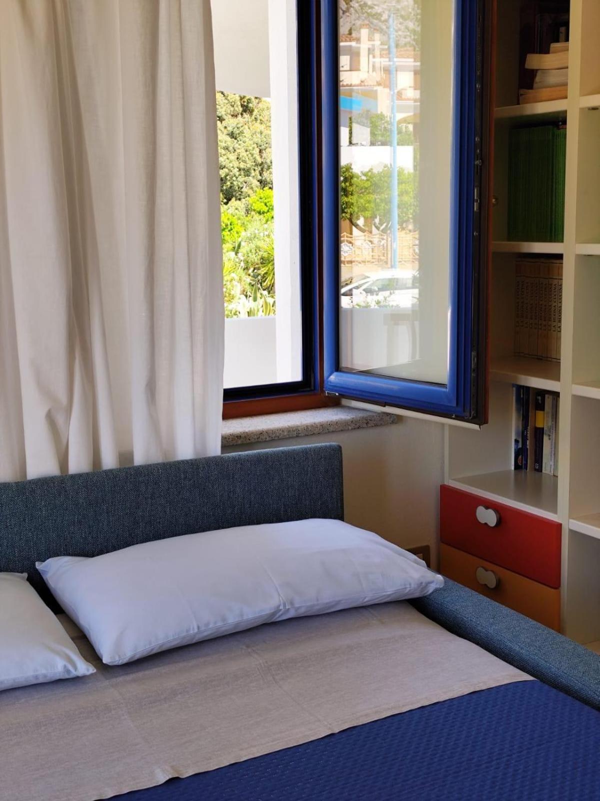 B&B Easy Wind Cala Gonone Exterior foto