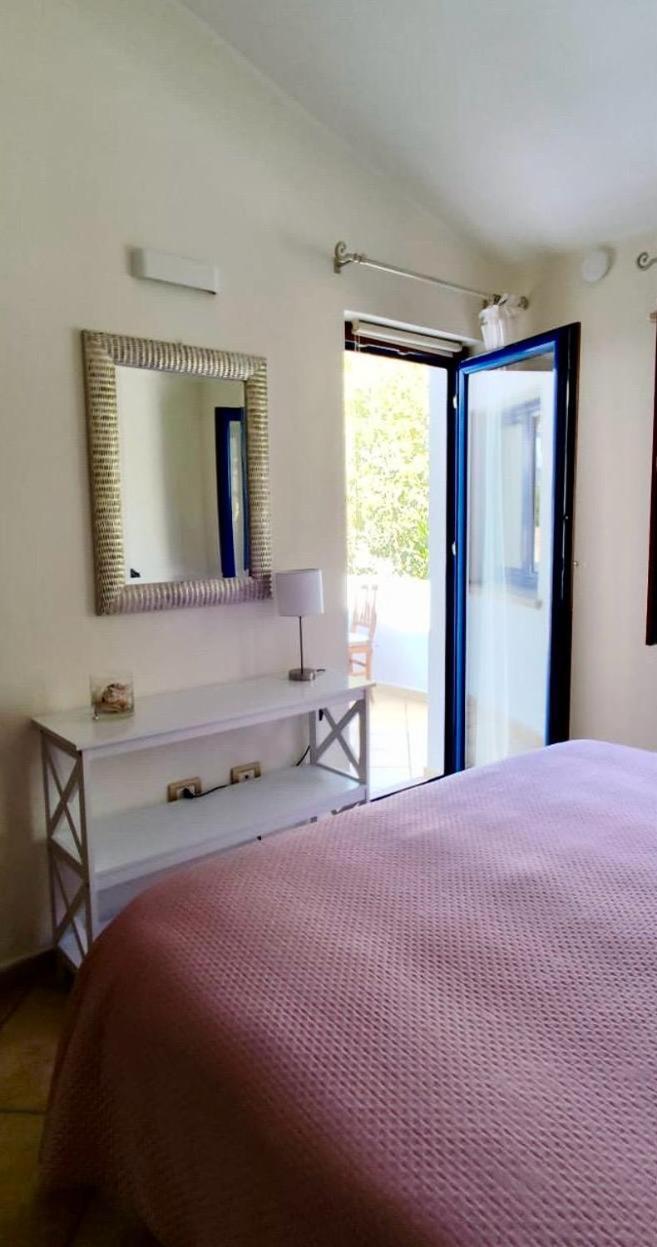 B&B Easy Wind Cala Gonone Exterior foto
