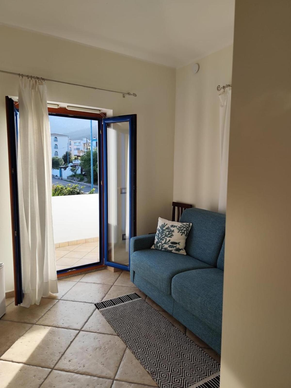 B&B Easy Wind Cala Gonone Exterior foto