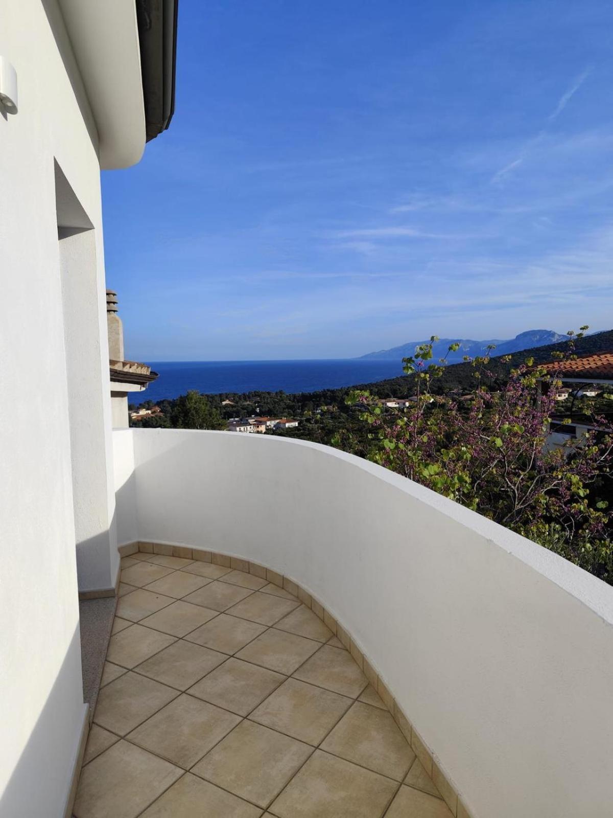 B&B Easy Wind Cala Gonone Exterior foto